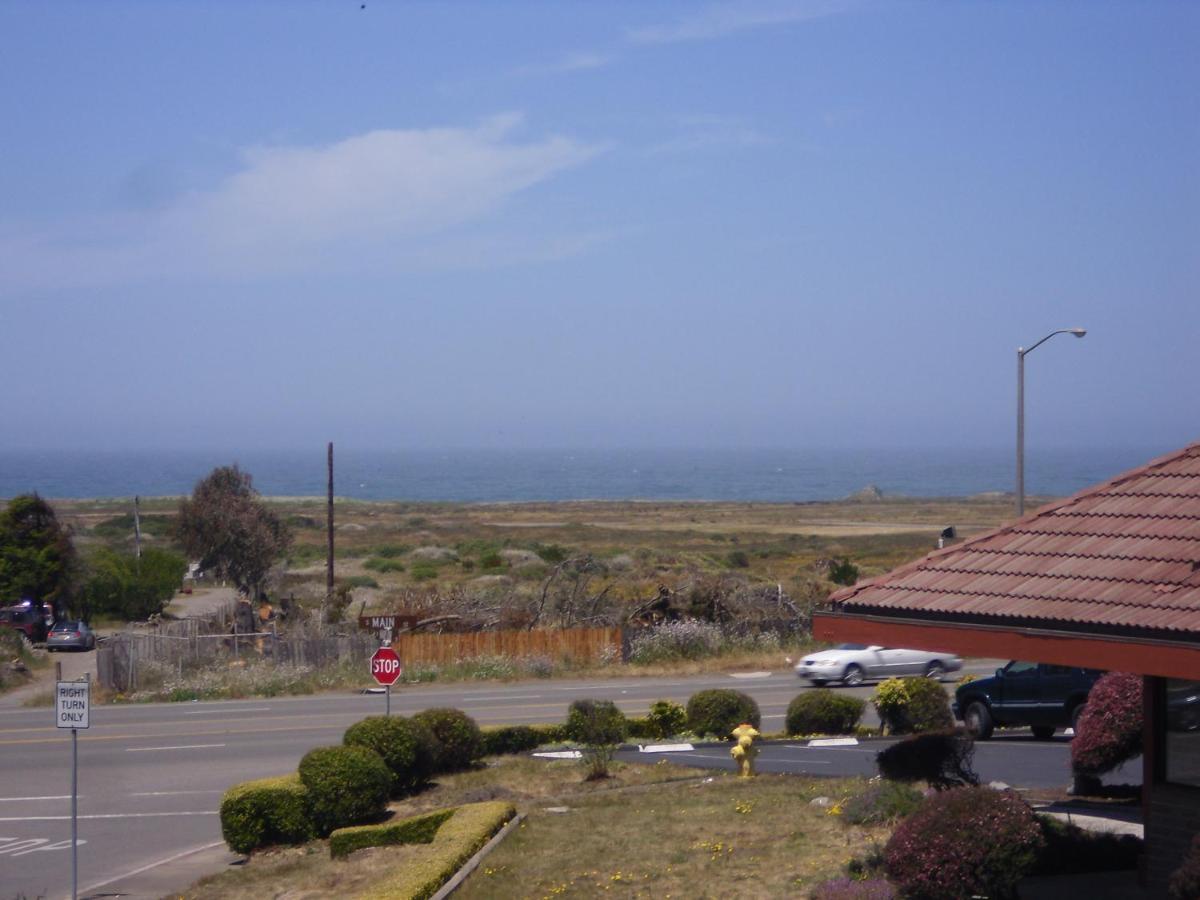 Super 8 By Wyndham Fort Bragg Exteriér fotografie